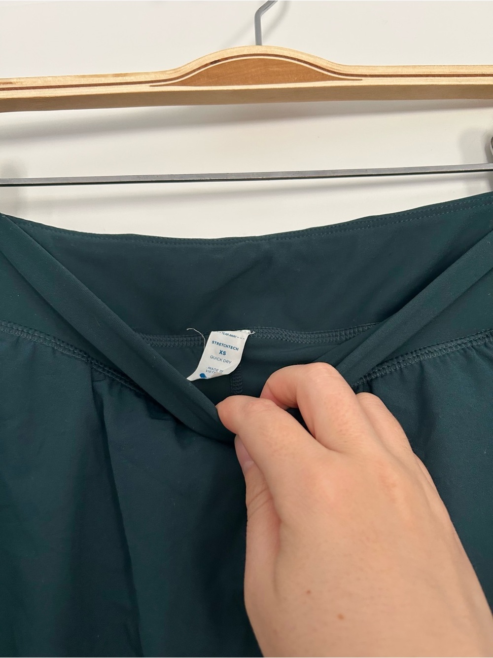 Old Navy Green Active Skort with Built In Shorts - Picture 2 of 4